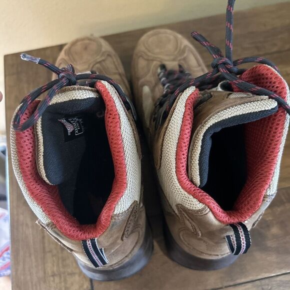 Red Wing 2375 WOMENS 8 Steel Toe Brown Hiking Work Boot Vibram Sole - Picture 7 of 10